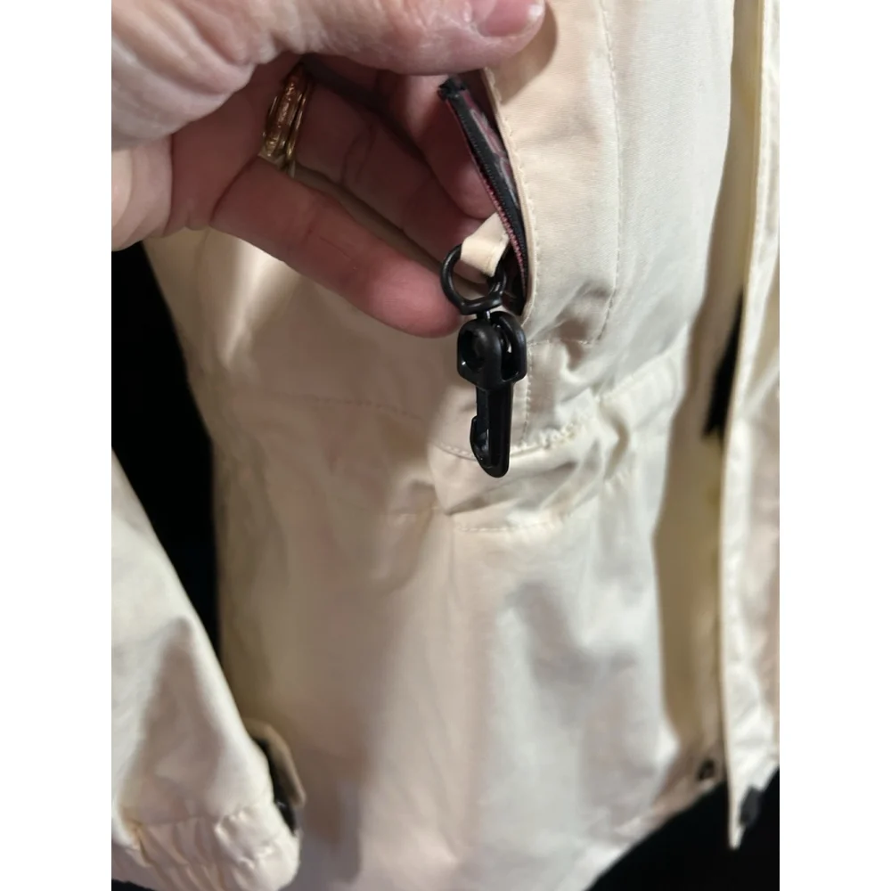 Spyder XT5000 Cream & Black Woman's Ski/Snowboarding Jacket Coat No Hat Size: 8 - Picture 4 of 16